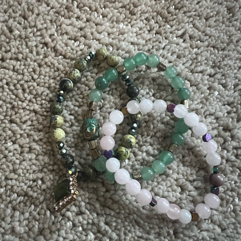 Beautiful natural stone bread bracelet- set of 3